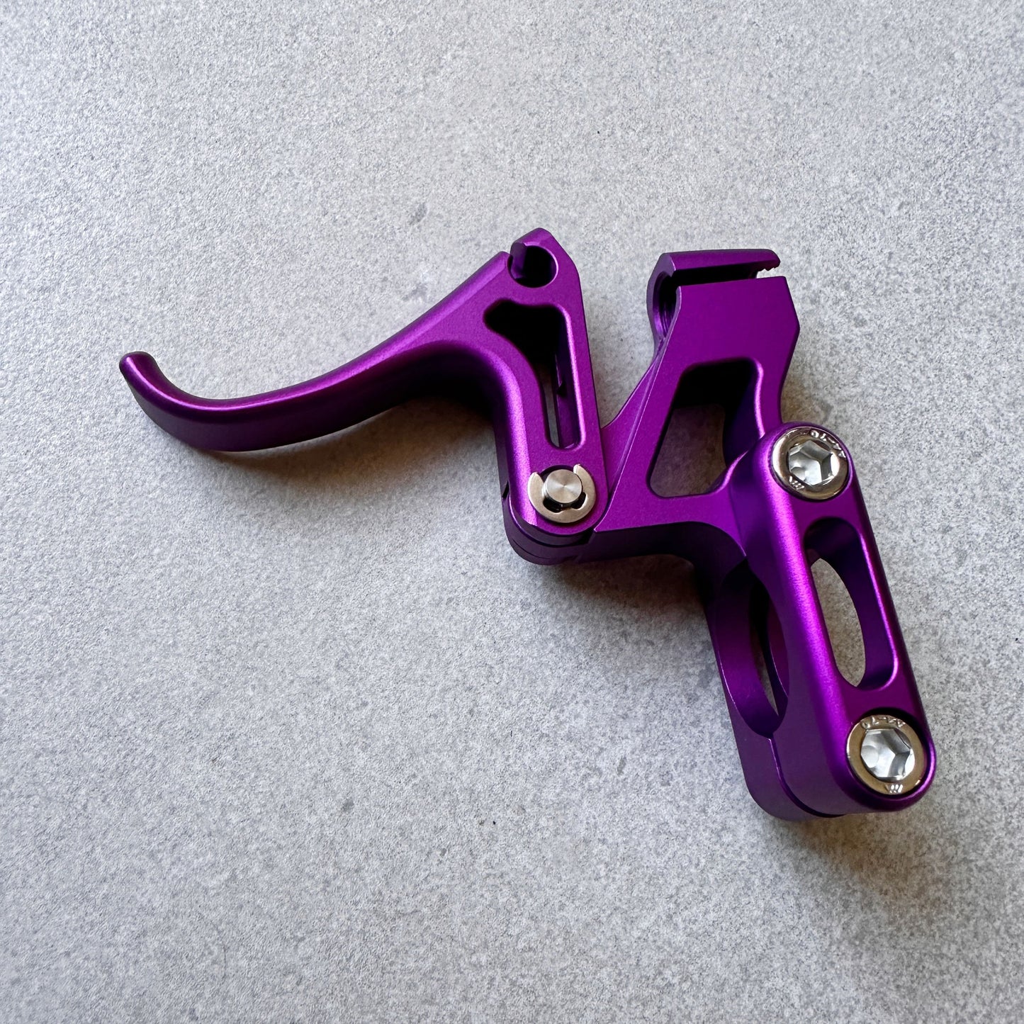 New design wax racing throttle system