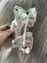 High Performance: Billet 750 Single Intake Manifold